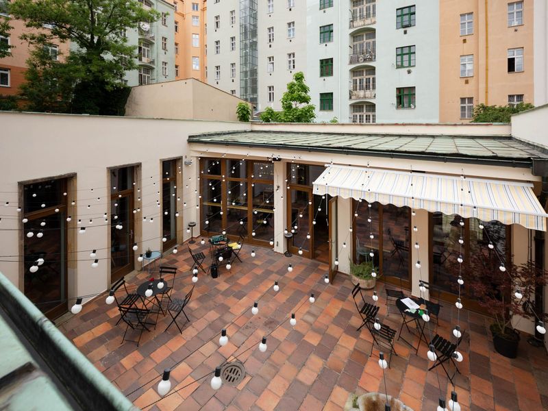 Atrium Žižkov - patio