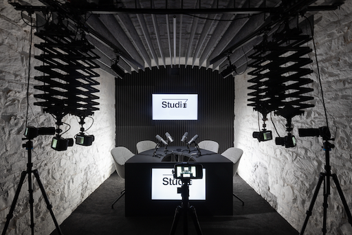 Studio Bez frází na filmování v Praha