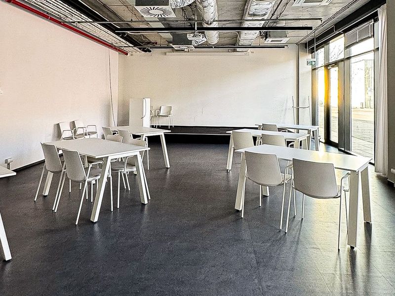 Bistro Od Vedle + konfrenční prostor — fotografie 2