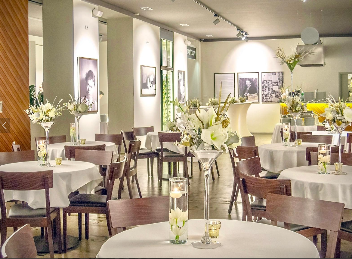 Galerie kavárny Louvre